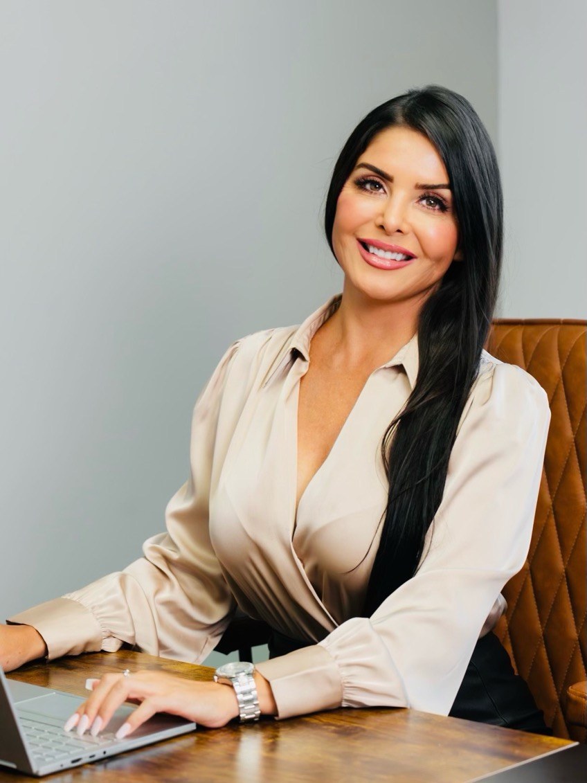 Diana Zepeda, Sr. Mortgage Advisor